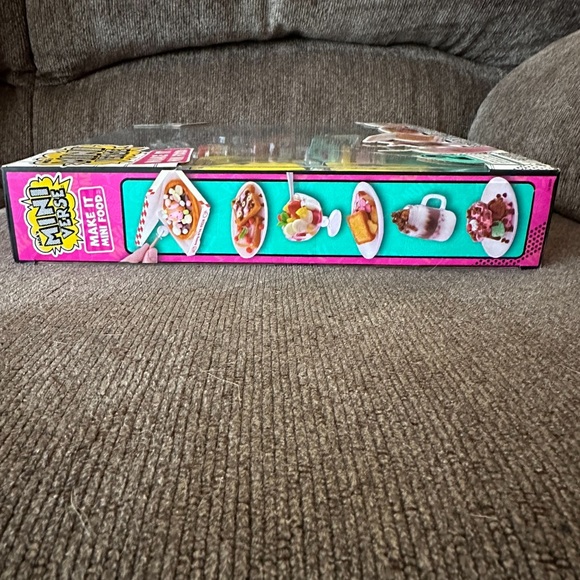 Discontinued Mini Verse Make It Mini 30Pc - Picture 3 of 3